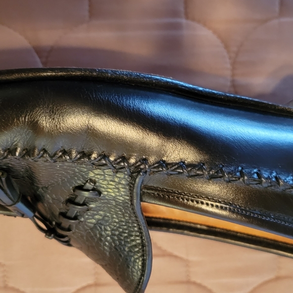 Men's Johnston & Murphy Tassel Loafers - Picture 2 of 3